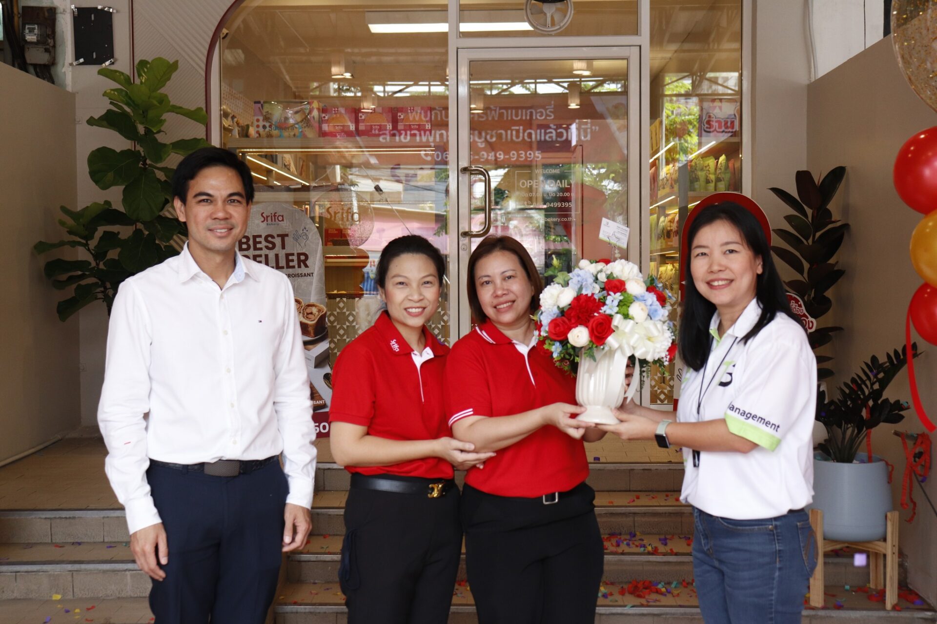 ร่วมเป็นเกียรติแสดงความยินดี งาน Grand Opening ร้านสาขาแฟรนไชส์ใหม่ ศรีฟ้าเบเกอรี่ พุทธบูชา